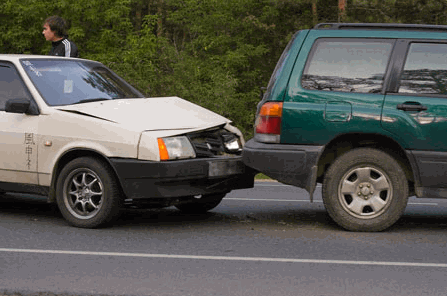Автомобильные подставы: возможно ли от них застраховаться?