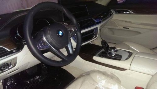 Новая BMW 7-Series без камуфляжа